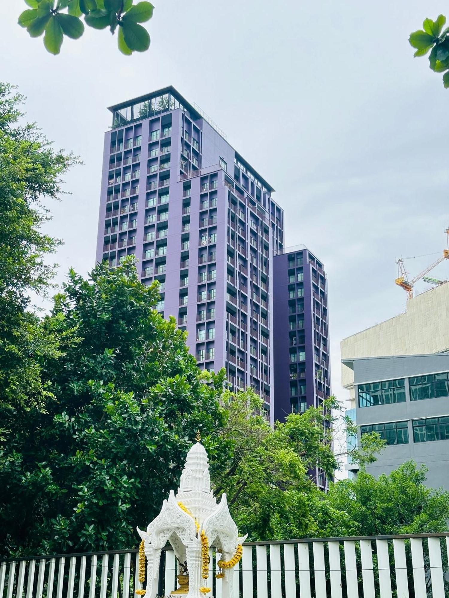 Appartamento New Ekamai Thonglor Luxury Near 711, Bts, Mall *