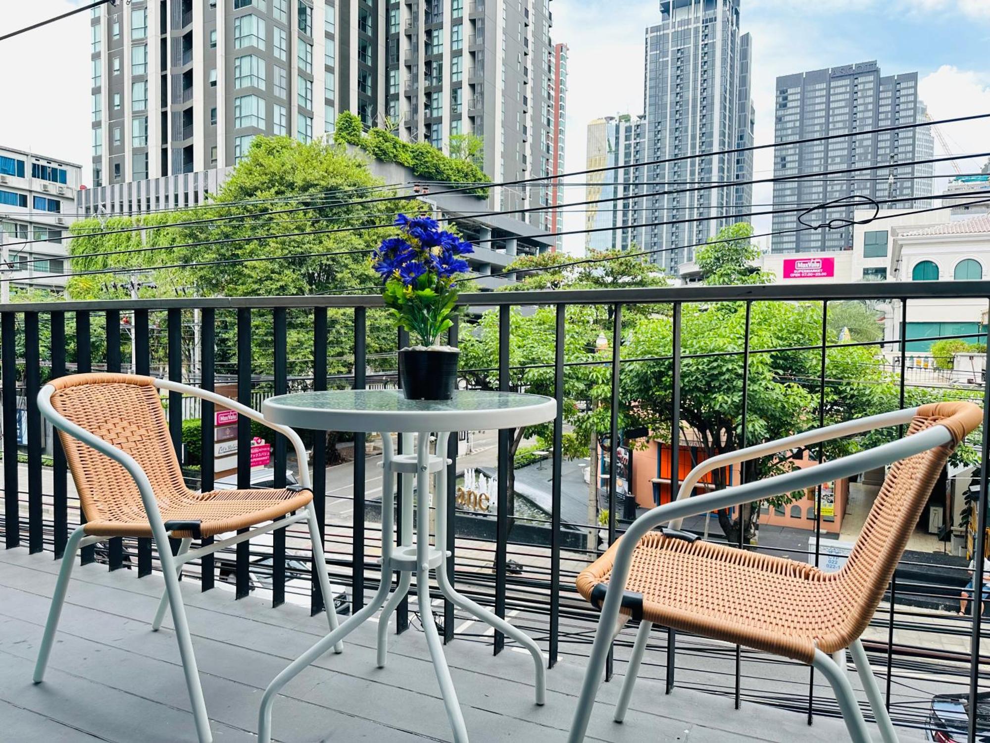 New Ekamai Thonglor Luxury Near 711, Bts, Mall Appartamento *