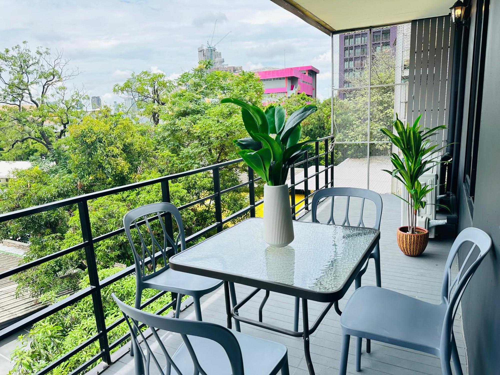 New Ekamai Thonglor Luxury Near 711, Bts, Mall Appartamento